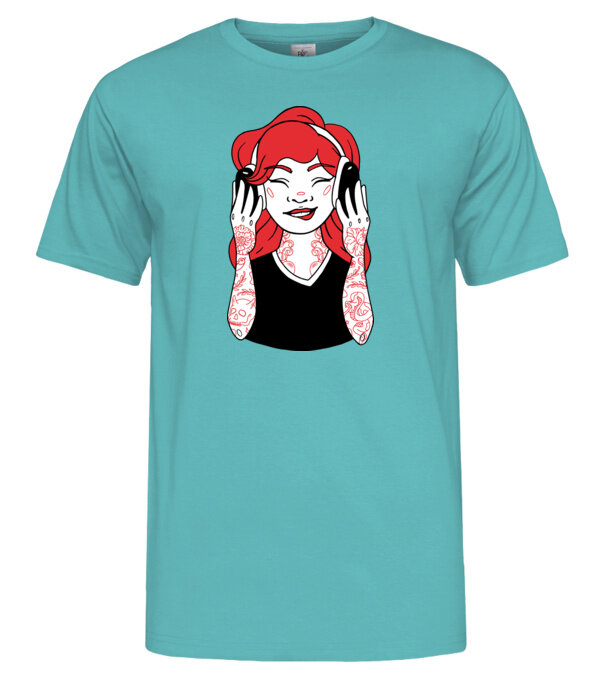  model  pe tricou