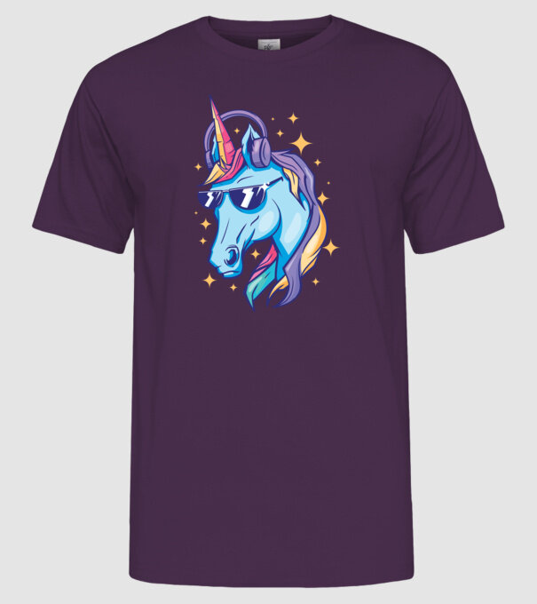 Unicorn strălucitor cu căști model mov pe tricou