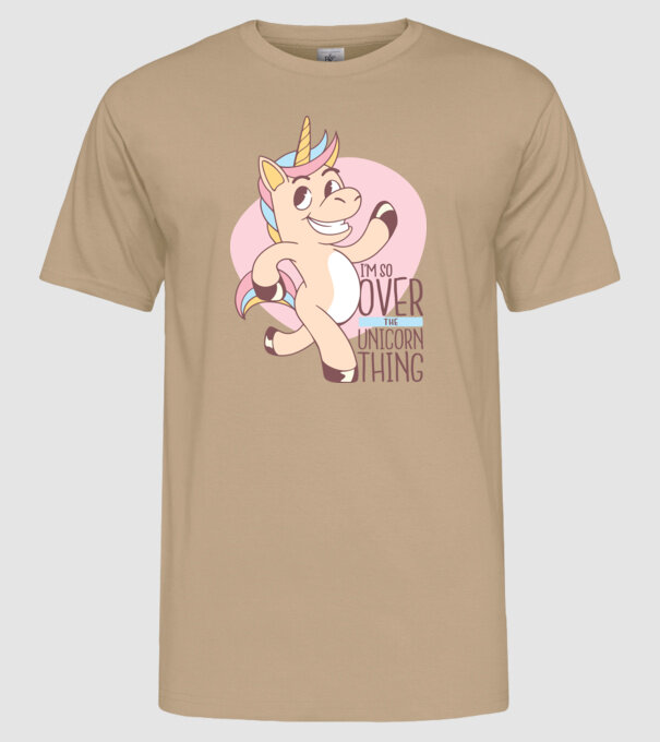 Am trecut de mult peste perioada de Unicorn model nisipiu pe tricou