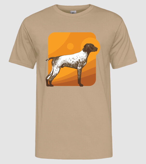 Pointer cu părul scurt model nisipiu pe tricou