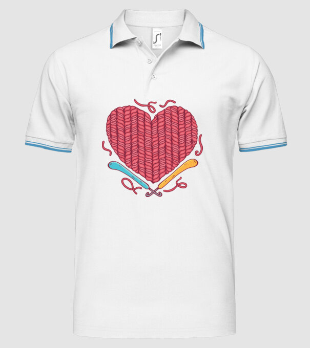 Croșetat inimă model alb pe tricou