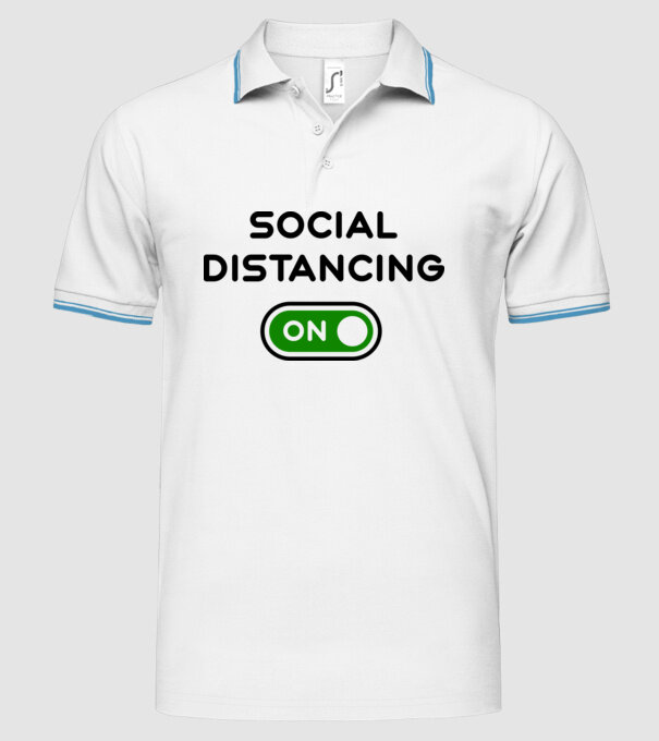 Social distancing on model alb pe tricou