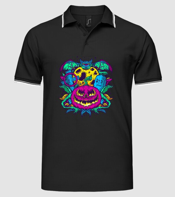 model negru pe tricou