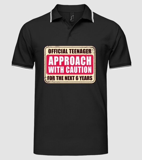 Adolescent oficial Abordați cu prudență model negru pe tricou