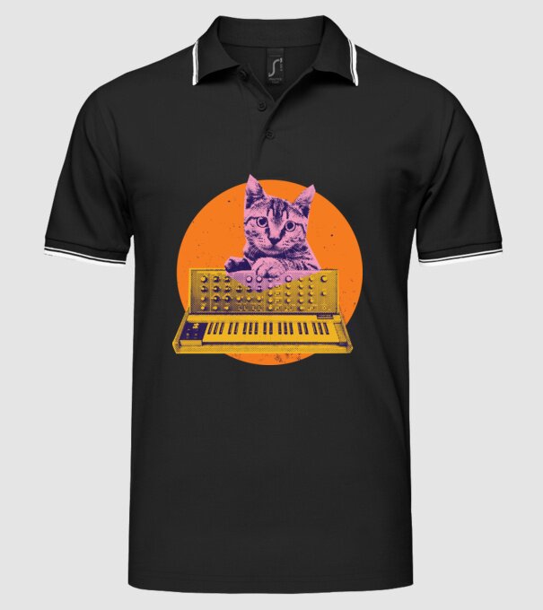 Pisică cu sintetizator model negru pe tricou