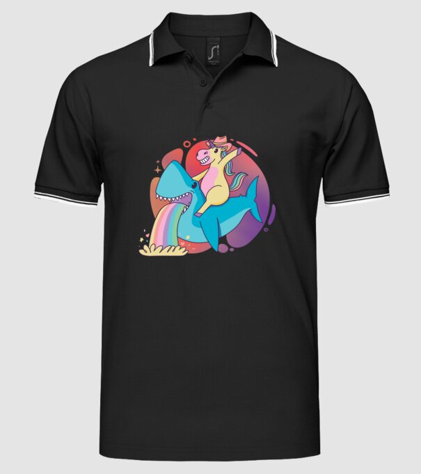 Unicorn pe rechin model negru pe tricou