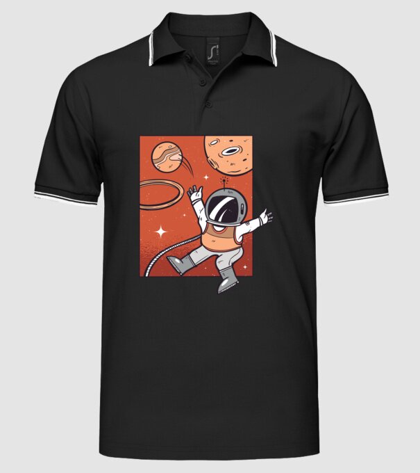 Astronaut Baschetbalist model negru pe tricou