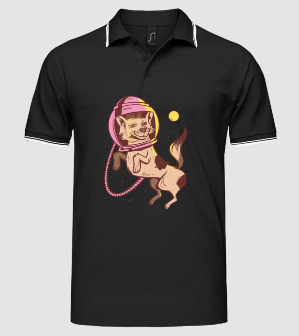 Câine Astronaut model negru pe tricou