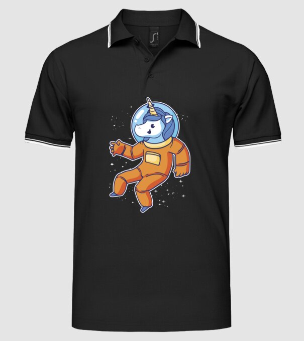 Unicorn Astronaut model negru pe tricou