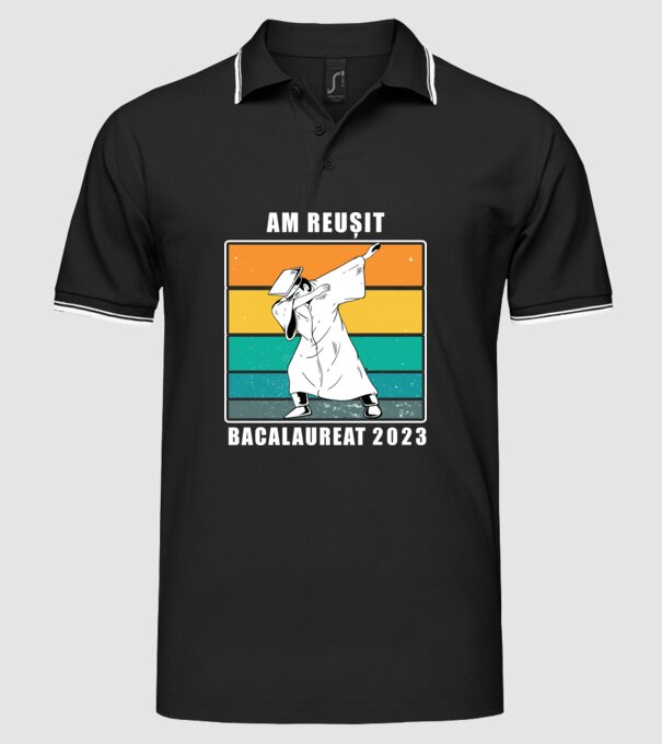 Am reușit 2023 model negru pe tricou