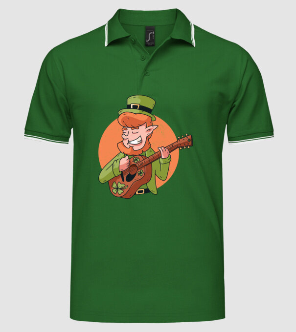 Chitarist Leprechaun irlandez St Patrick model verde pe tricou