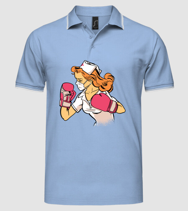 Asistentă Boxer model albastru deschis pe tricou