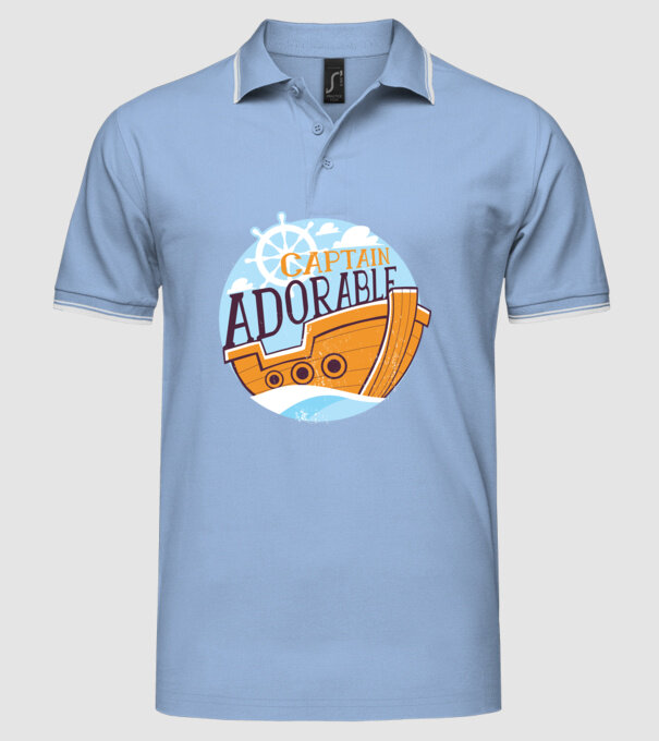 Căpitan drăguț model albastru deschis pe tricou