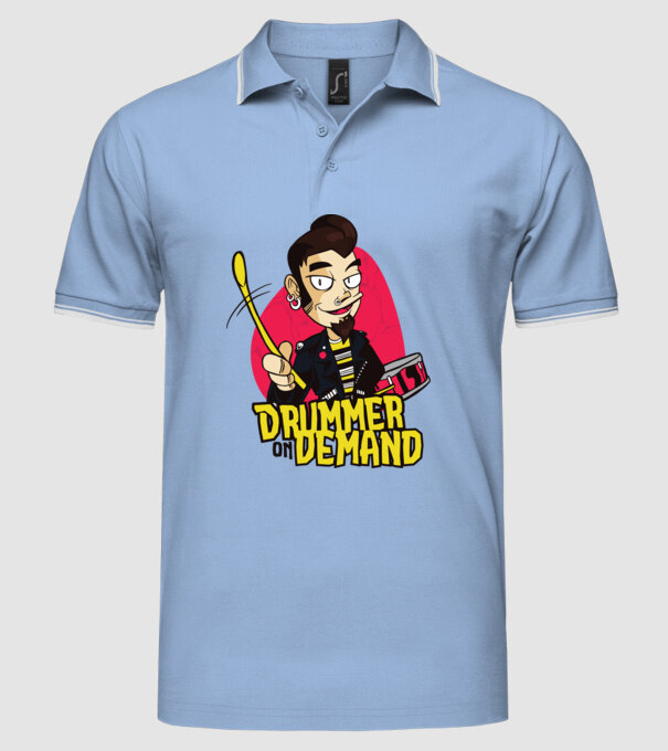 Baterist model albastru deschis pe tricou