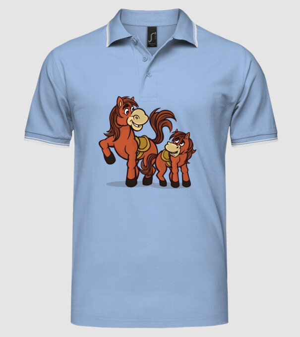 Cal cu mânz model albastru deschis pe tricou