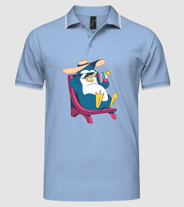 Pinguin cool stă la plajă la mare model albastru deschis pe tricou
