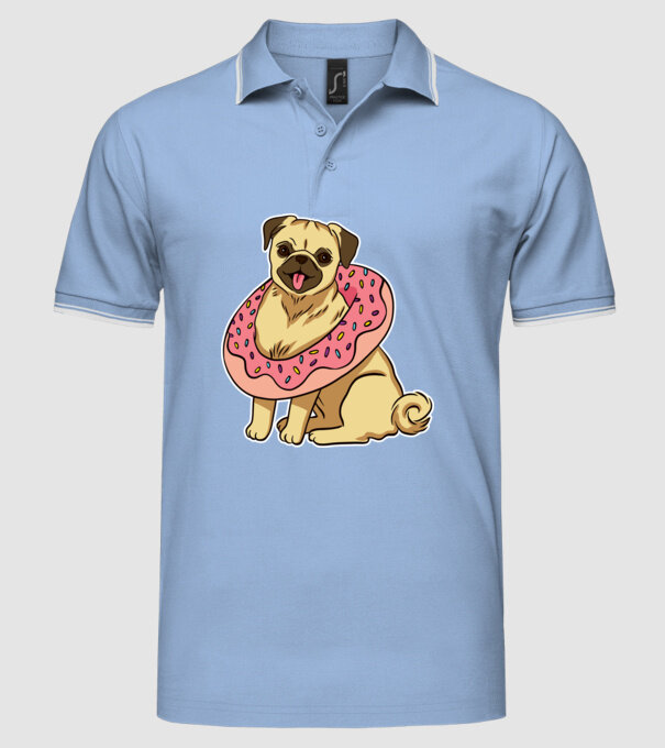 Mops cu gogoașă la gât model albastru deschis pe tricou