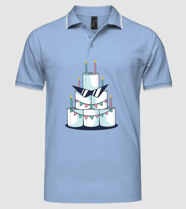 Tort de zi de naștere din hârtie igienică model albastru deschis pe tricou