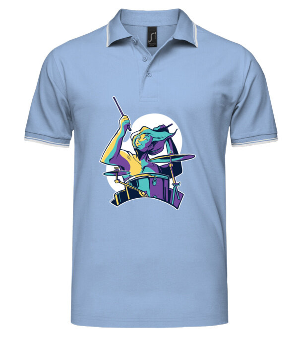  model  pe tricou