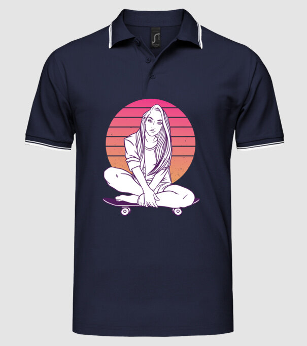 Fată Skateboarder model albastru închis pe tricou