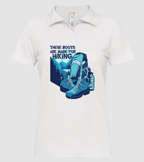 Bocanci de drumeție model alb pe tricou