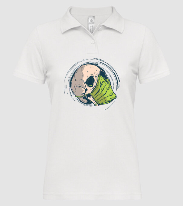 Craniu cu mască model alb pe tricou