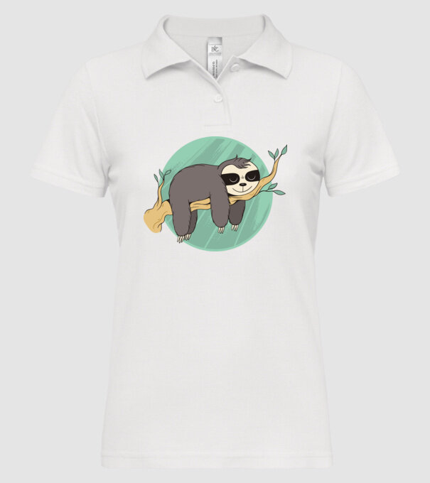Leneș odihnă model alb pe tricou