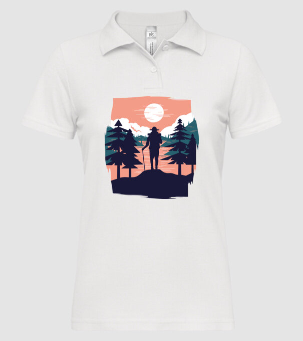 Drumeție model alb pe tricou
