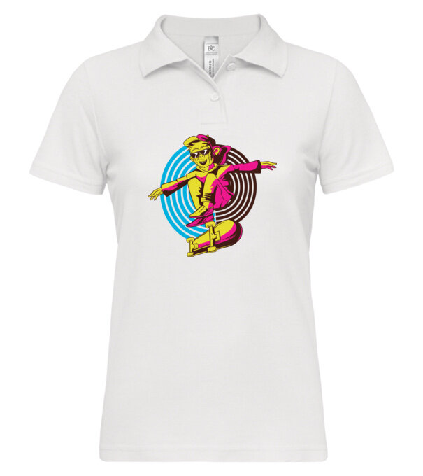  model  pe tricou