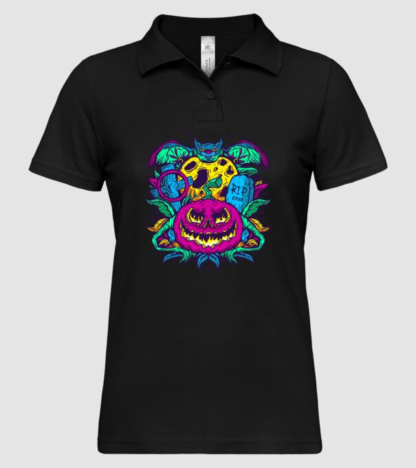 model negru pe tricou