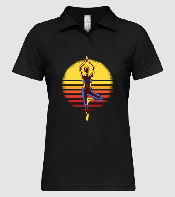 Retro yoga model negru pe tricou