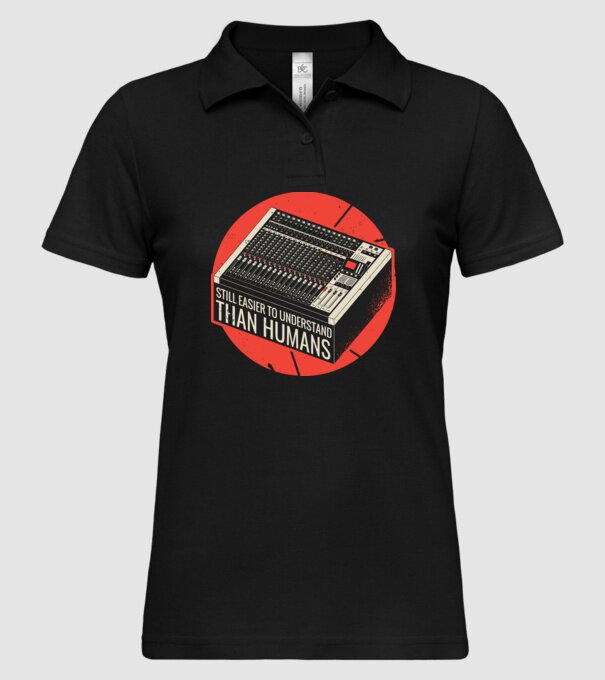 Pupitru de mixaj - Tot mai ușor de înțeles decât oamenii model negru pe tricou
