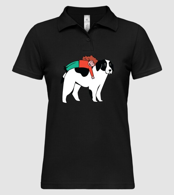 Fetiță cu câine model negru pe tricou