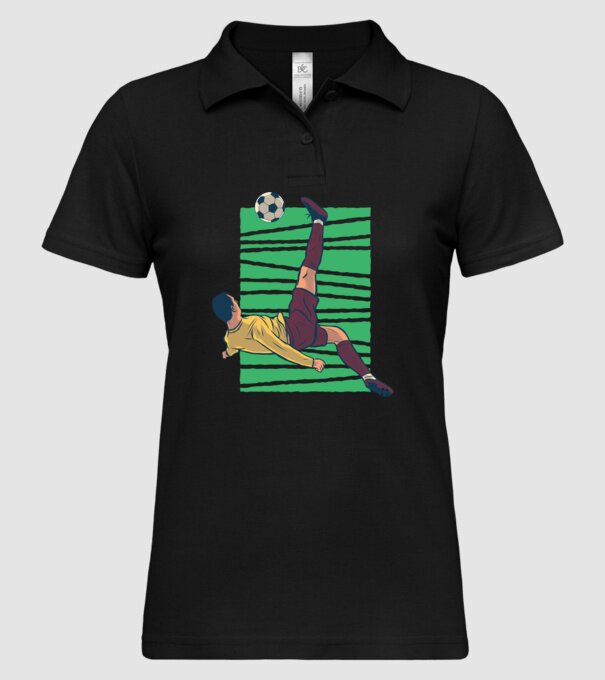 Fotbalist foarfecă model negru pe tricou