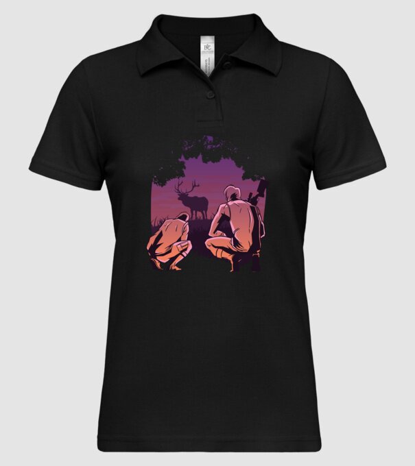 Vânătoare model negru pe tricou