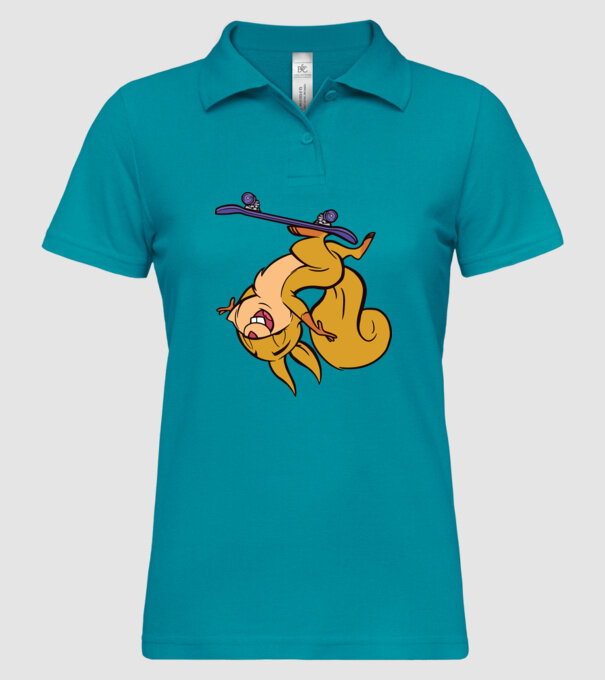 Veveriță Skateboarder model turcoaz pe tricou