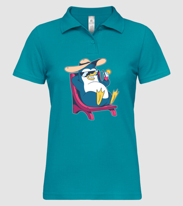 Pinguin cool stă la plajă la mare model turcoaz pe tricou