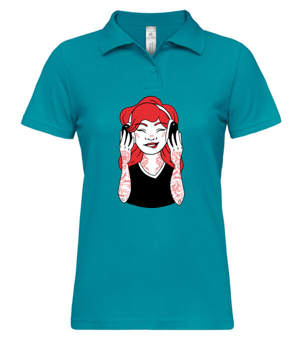  model  pe tricou