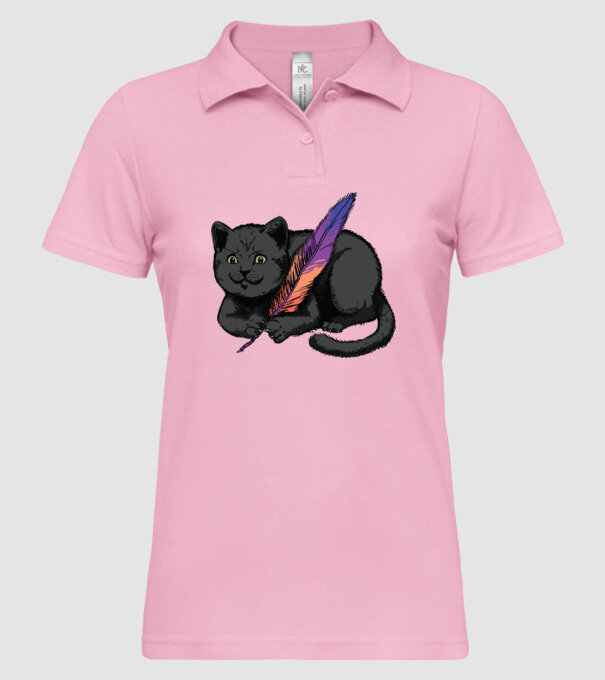 Pisicuță neagră cu pene model roz deschis pe tricou