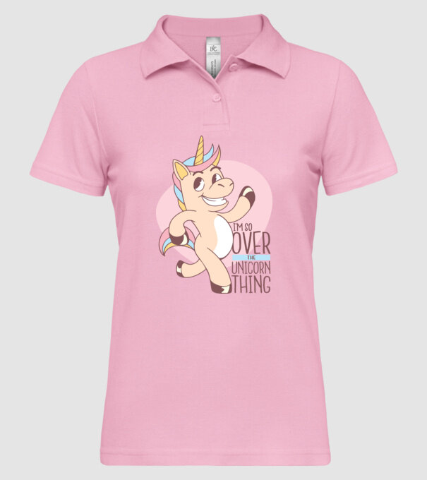 Am trecut de mult peste perioada de Unicorn model roz deschis pe tricou