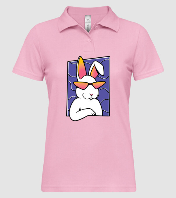 Iepuraș model roz deschis pe tricou