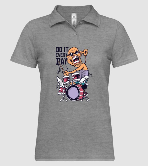 Bate tobele în fiecare zi model gri pe tricou