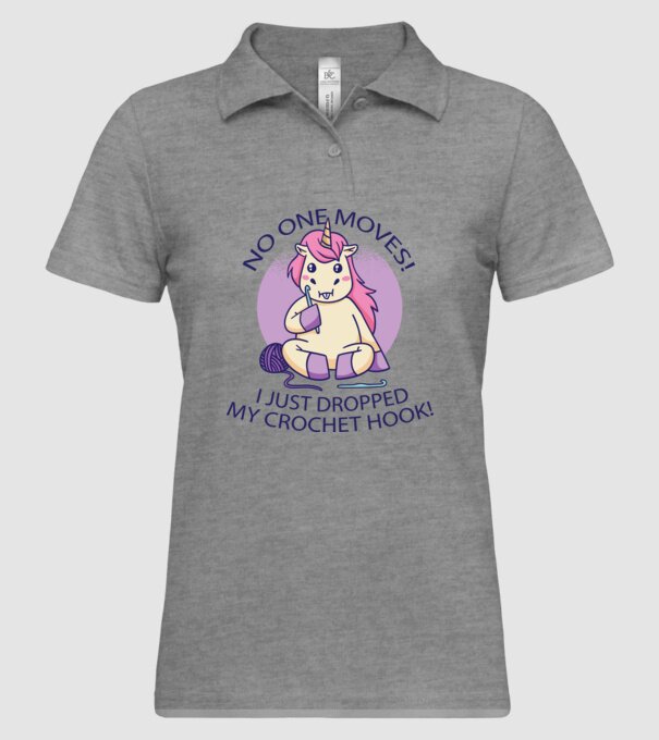 Nu mișcă nimeni, mi-a căzut acul de tricotat - Unicorn model gri pe tricou