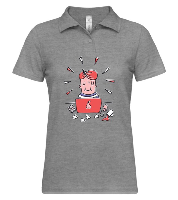  model  pe tricou