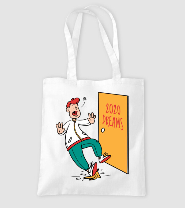  model alb pe tricou