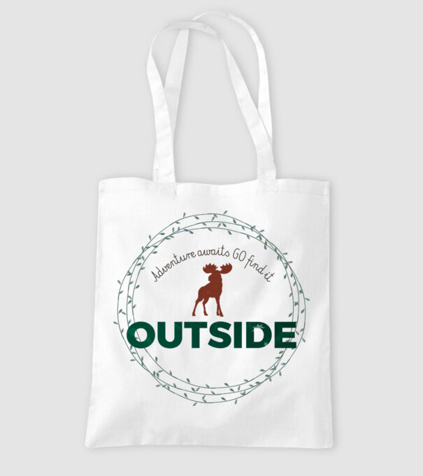 Adventure awaits model alb pe tricou