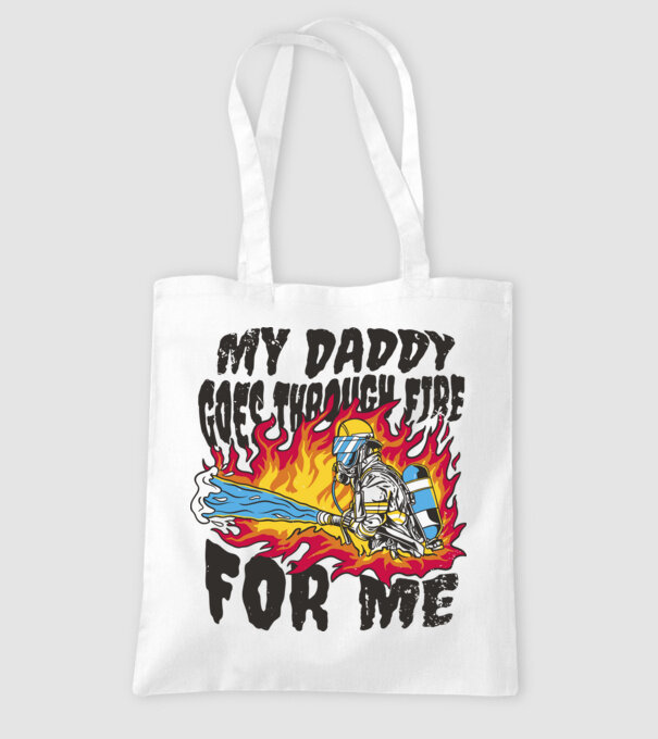 Tatăl meu trece și prin foc pentru mine model alb pe tricou