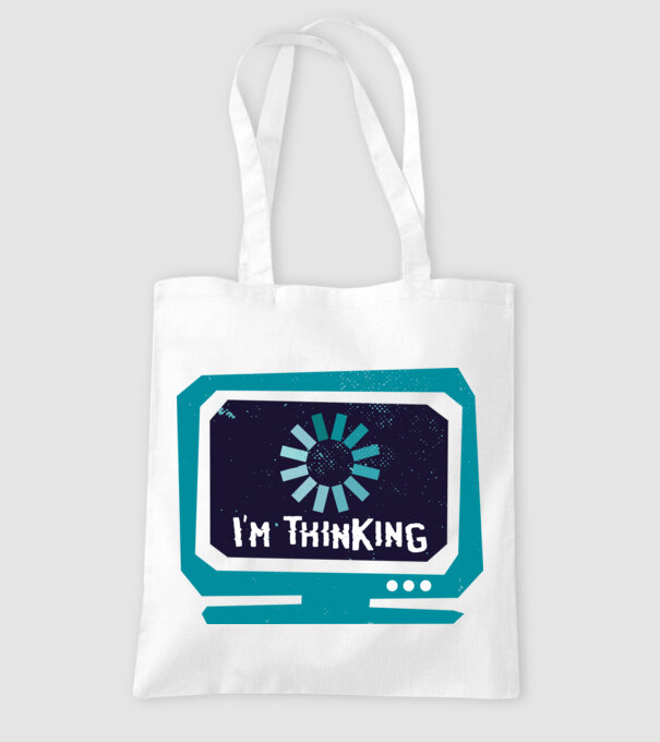 'I''m thinking Mă gândesc' model alb pe tricou