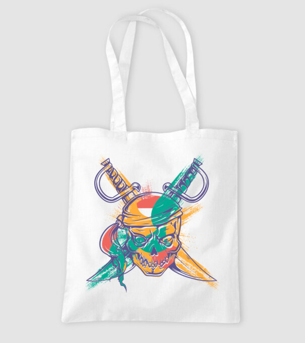 Craniu de pirat model alb pe tricou