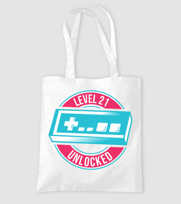 Level 21 Unlocked 21th Birthday model alb pe tricou